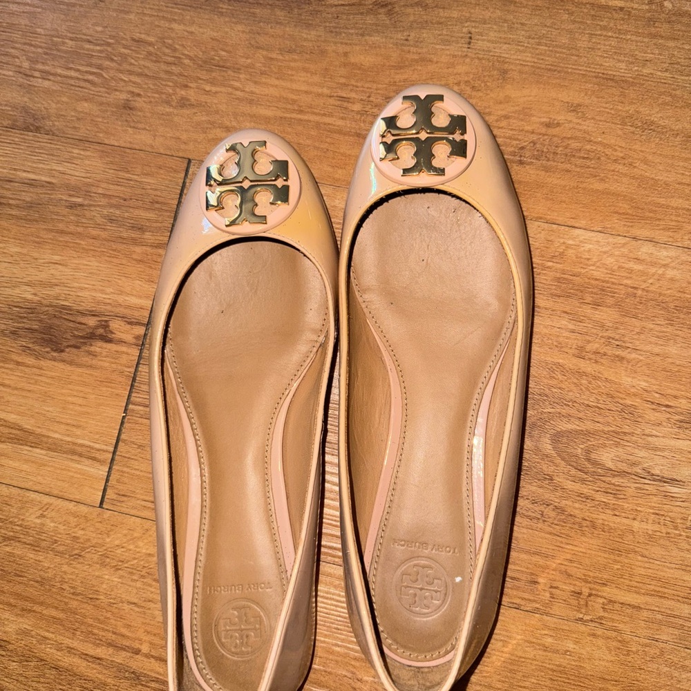 Tory Burch Women's Tan Flats